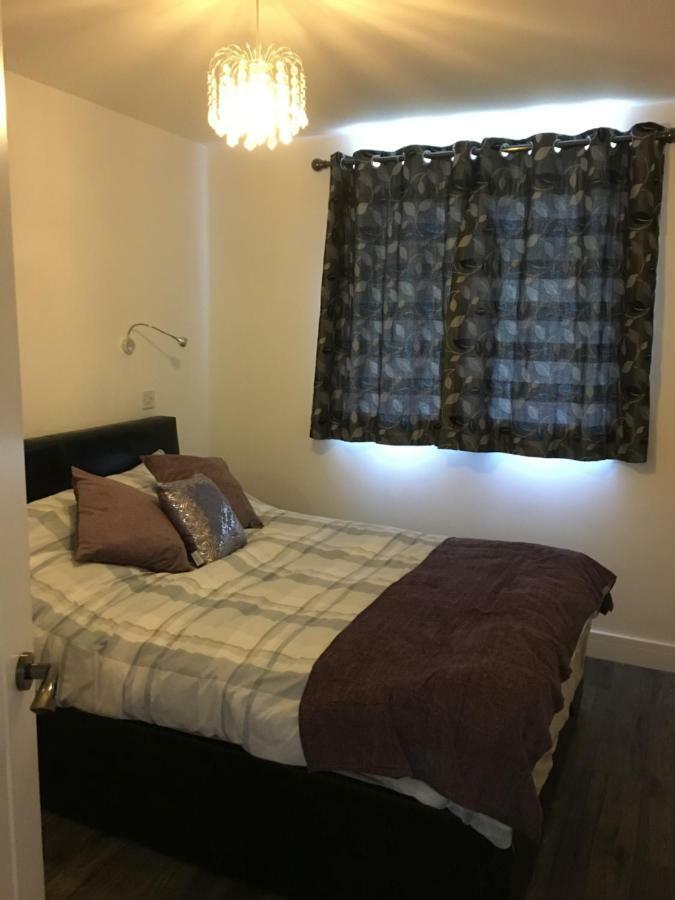 The Annex, Fruit And Honey Farm Apartment Бриджуотър Екстериор снимка